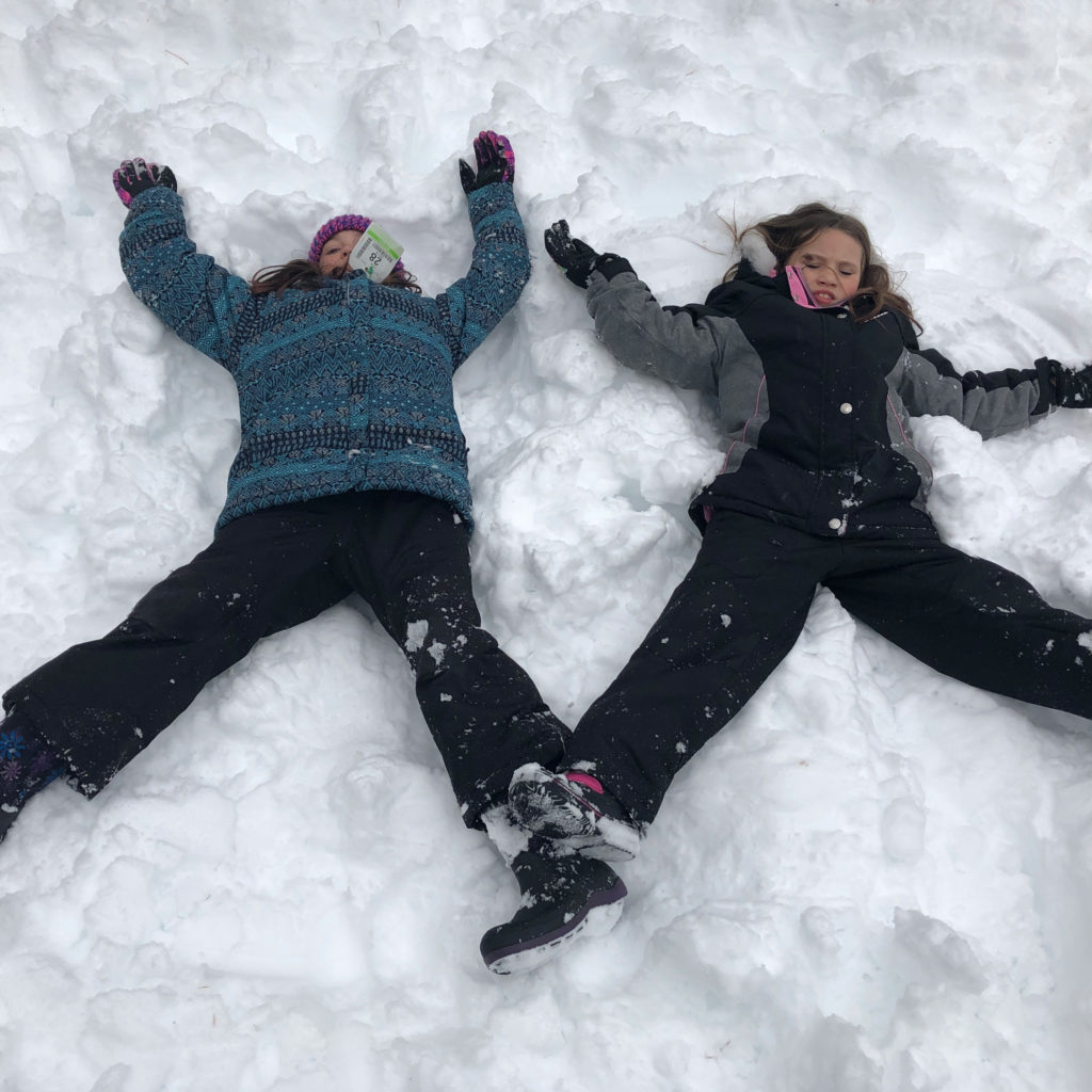 Featured image of article: Winter fun at recess!