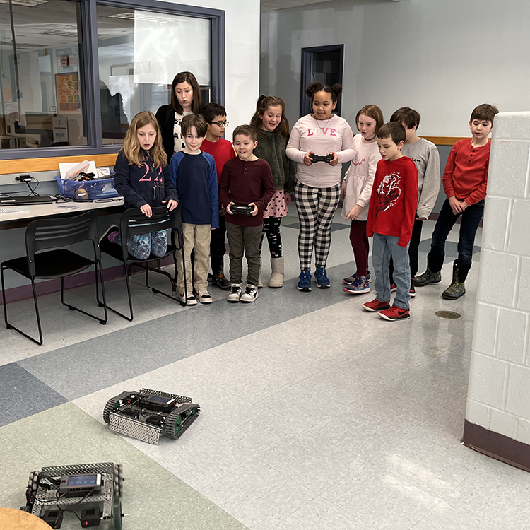 Featured image of article: GES Students Explore Robotics At The ATC